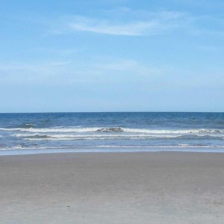 Condo With Balcony And Pool Walk To 2 Beach Accesses! Carolina Beach Eksteriør bilde
