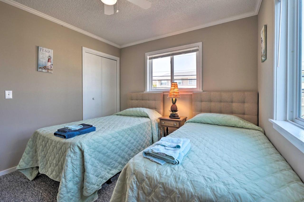 Condo With Balcony And Pool Walk To 2 Beach Accesses! Carolina Beach Eksteriør bilde